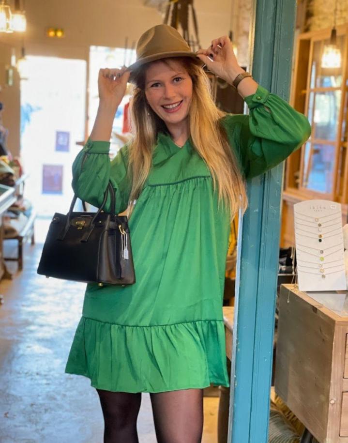 Située à Saint-Pol-de-Léon, la boutique L'IMPRIMERIE vend des vêtements modernes et tendances pour femme.